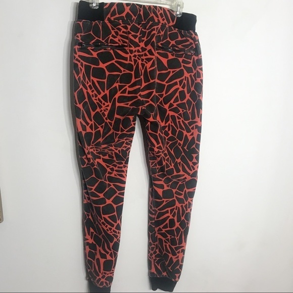 Jordan’s Craig Legacy Edition Print jogger pants large women’s activewear - Picture 6 of 7